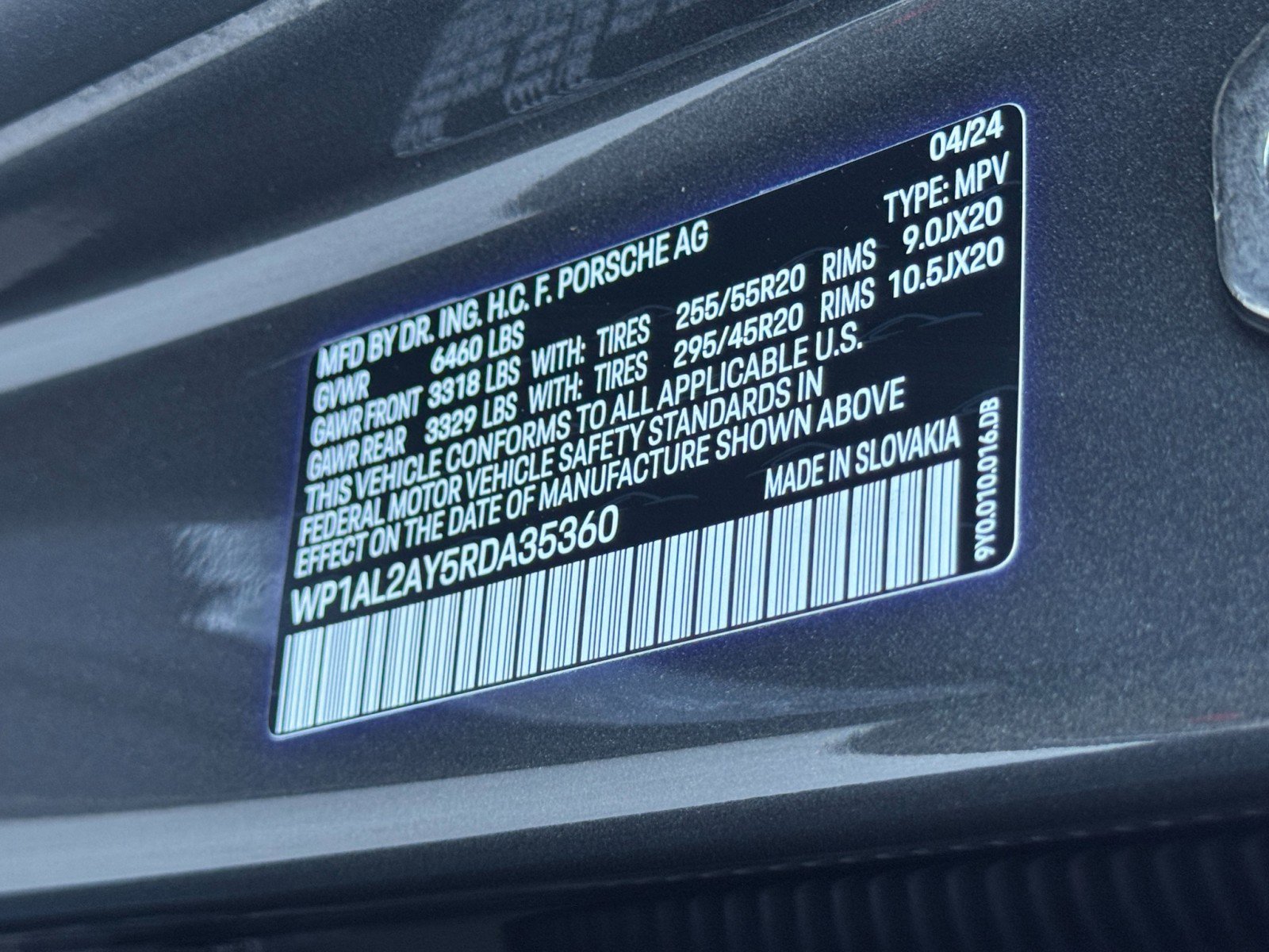 Used 2024 Porsche Cayenne S image 54