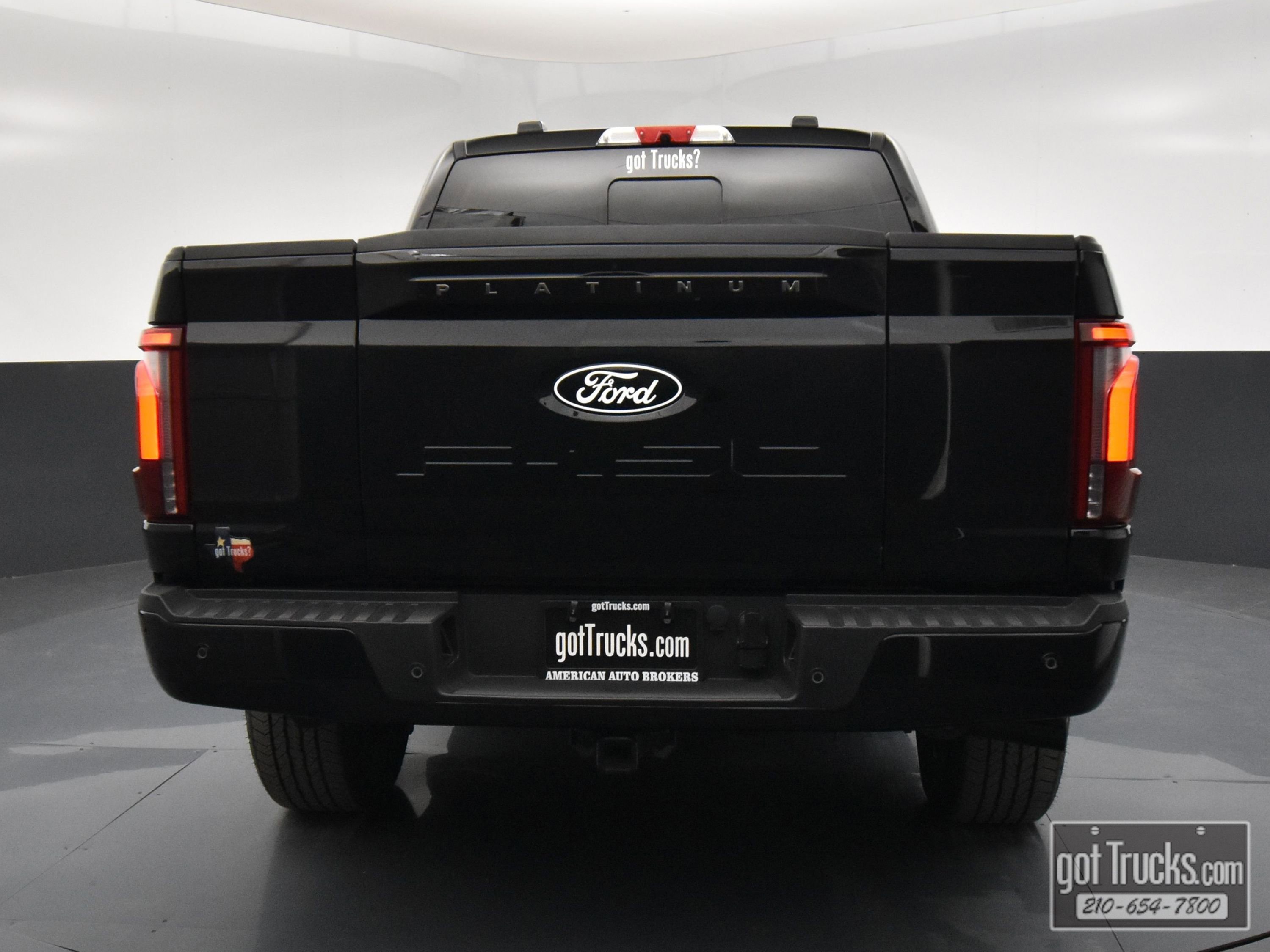 Used 2025 Ford F150 Platinum w/ FX4 Off-Road Package image 6