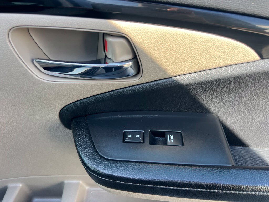 Used 2018 Honda Ridgeline RTL-E image 38