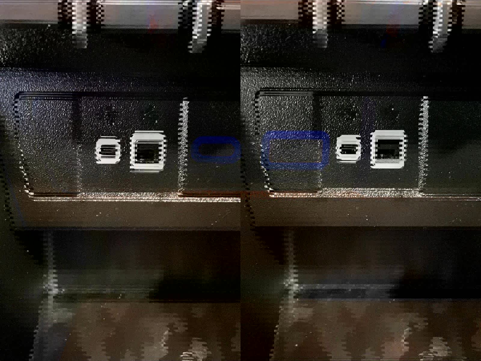 Used 2023 Chevrolet Colorado Z71 w/ Z71 Convenience Package 2 AWD/4WD image 26