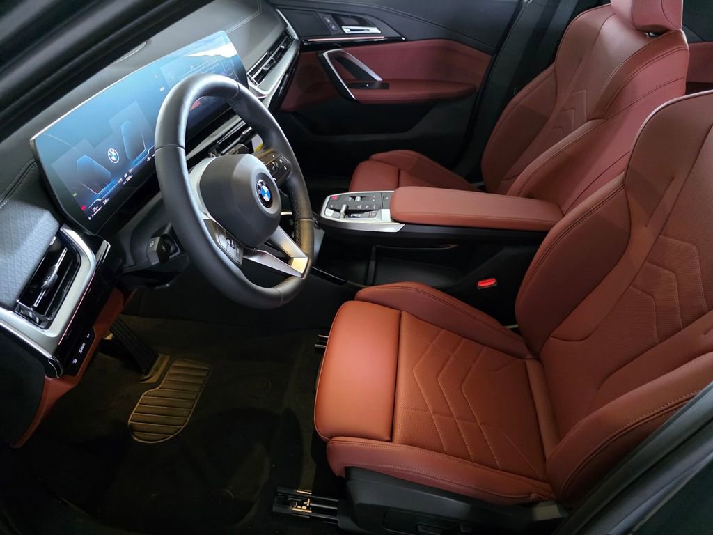 New 2026 BMW X2 xDrive28i w/ Convenience Package image 6
