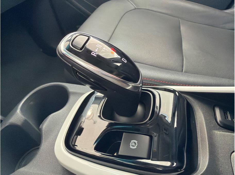 Used 2018 Chevrolet Bolt Premier w/ Driver Confidence II Package FWD image 23
