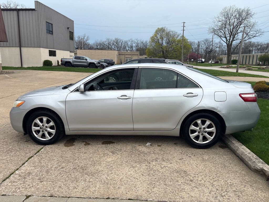 Used 2007 Toyota Camry LE image 4