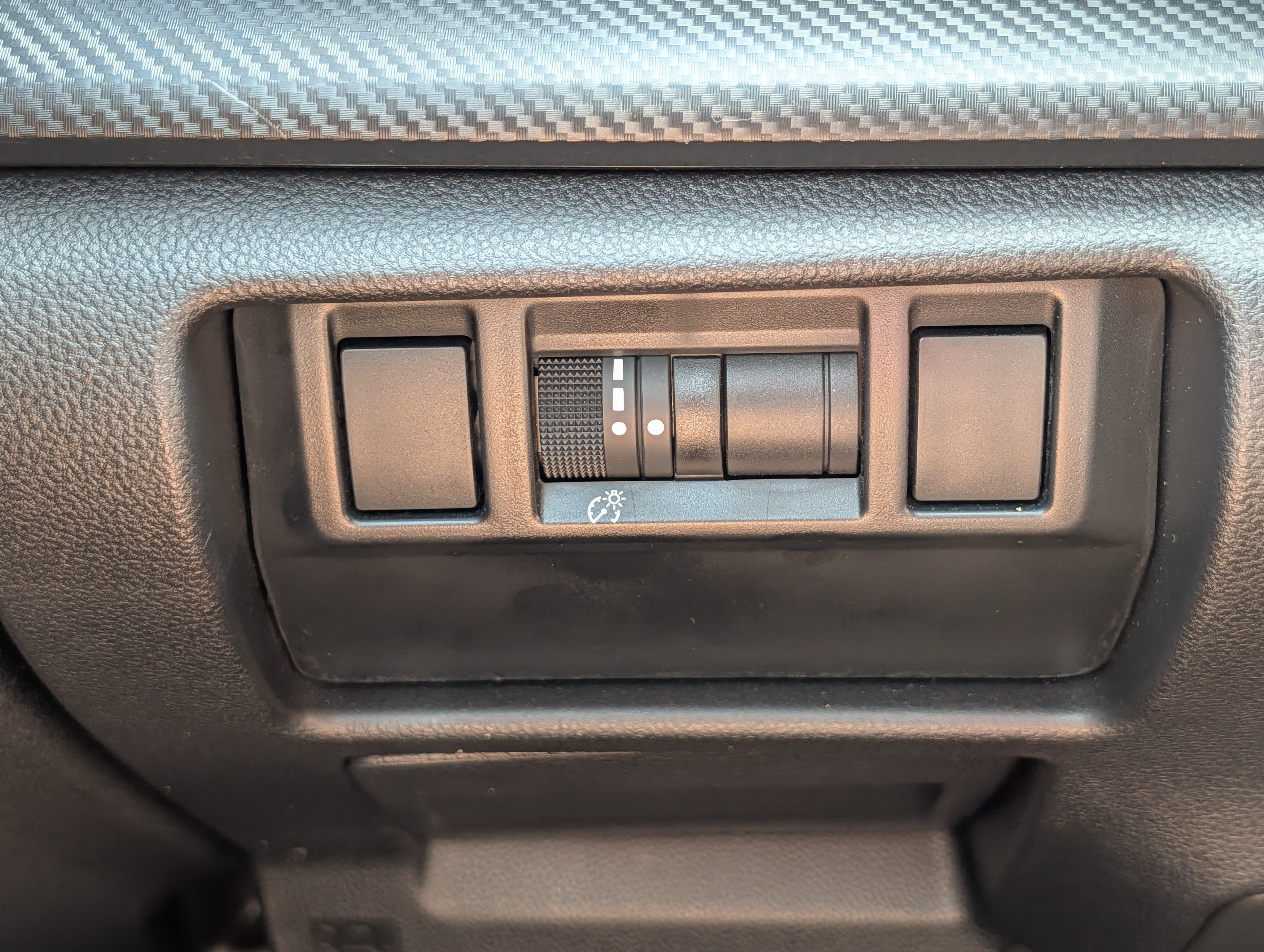 Certified 2025 Subaru Crosstrek 2.5i Premium AWD/4WD image 26