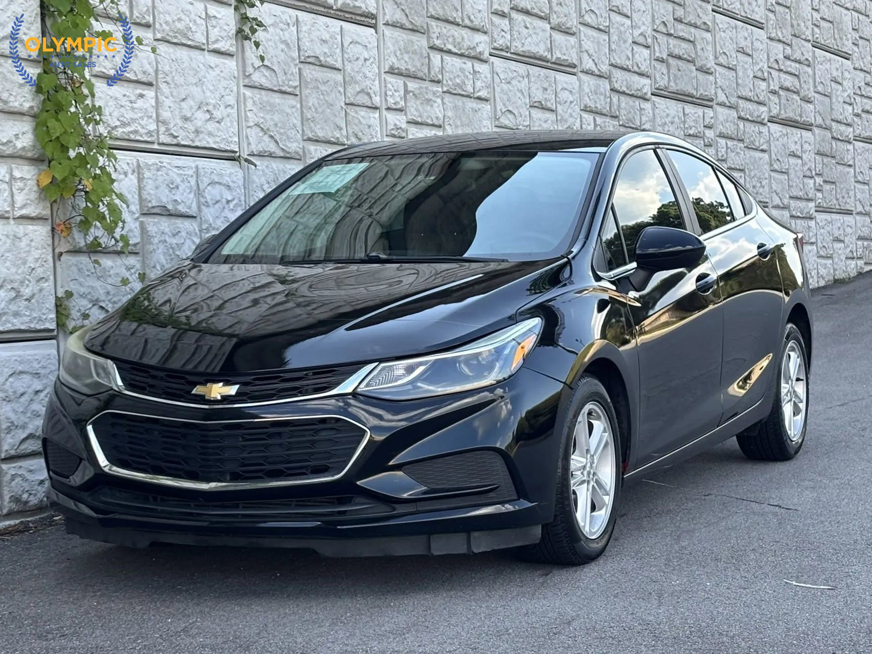 Used 2018 Chevrolet Cruze LT image 1