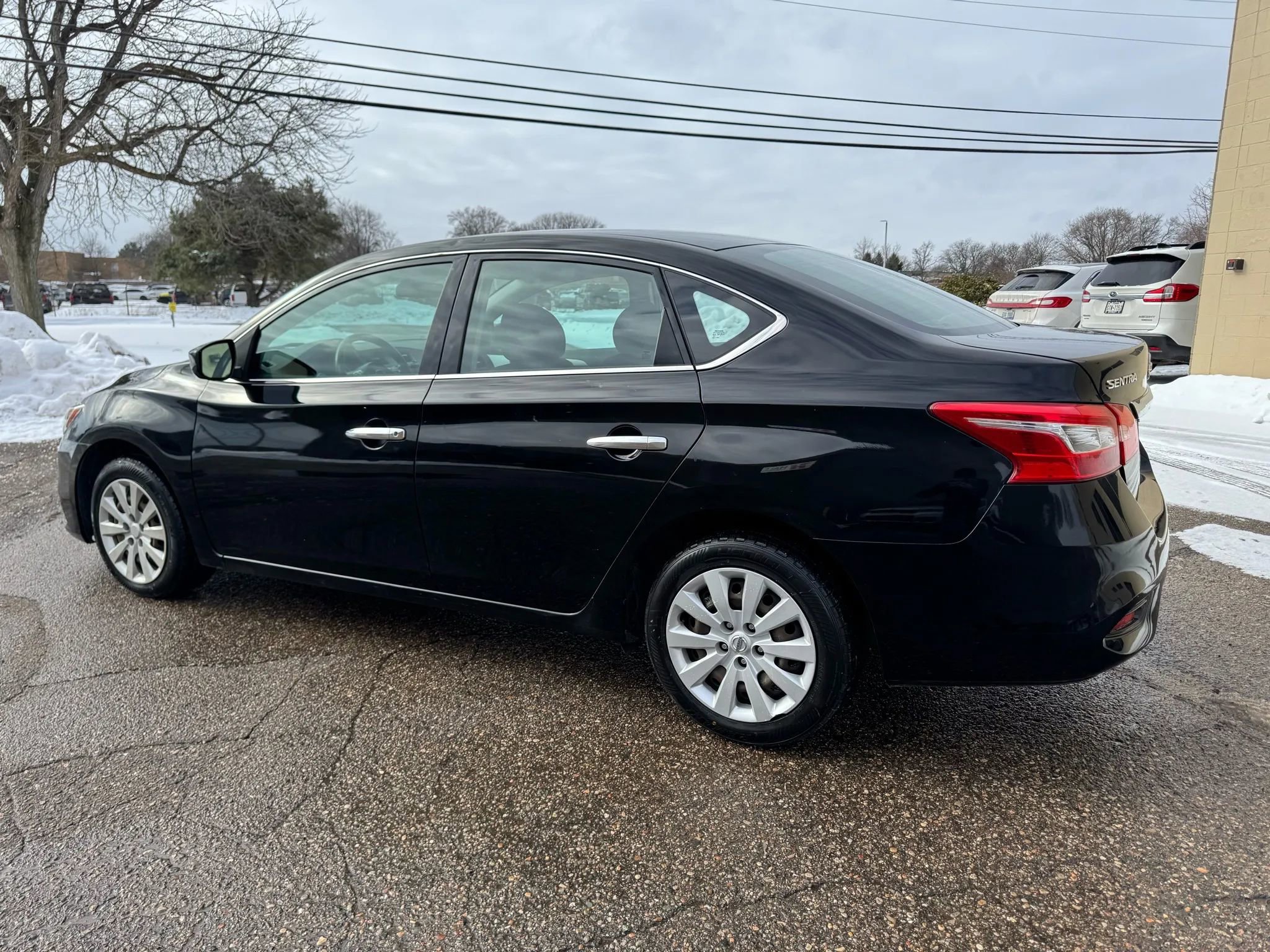 Used 2019 Nissan Sentra S image 6