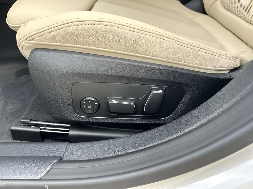 New 2026 BMW M440i w/ Premium Package RWD image 16