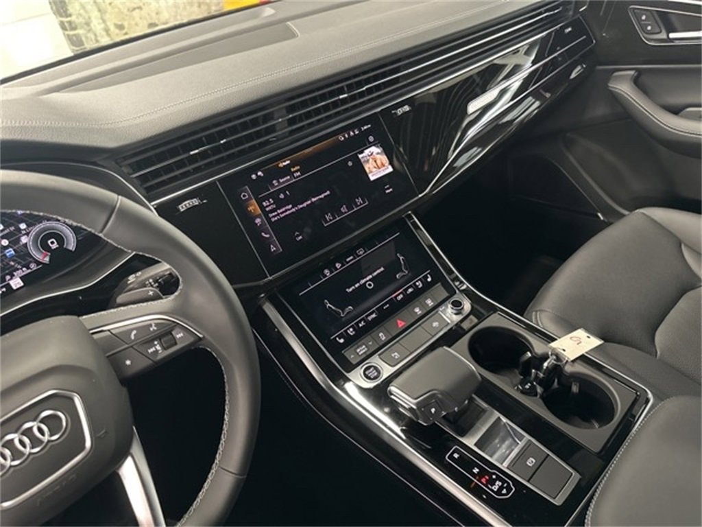 New 2025 Audi Q7 2.0T Premium Plus image 28