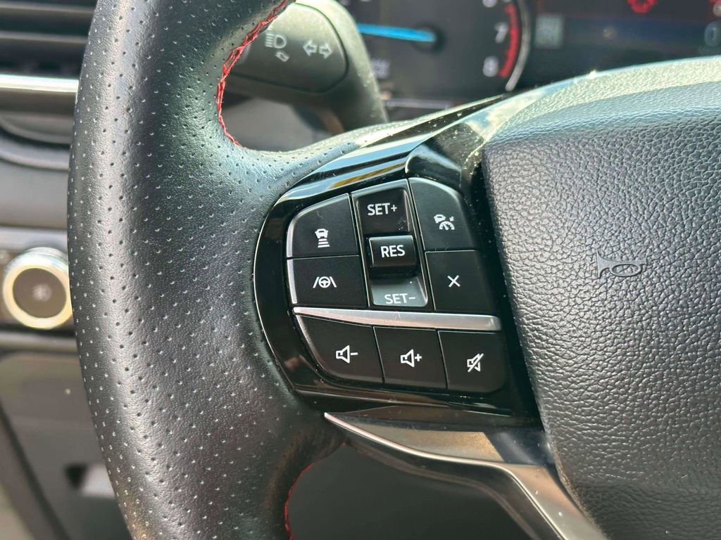 Used 2023 Ford Explorer ST-Line image 22