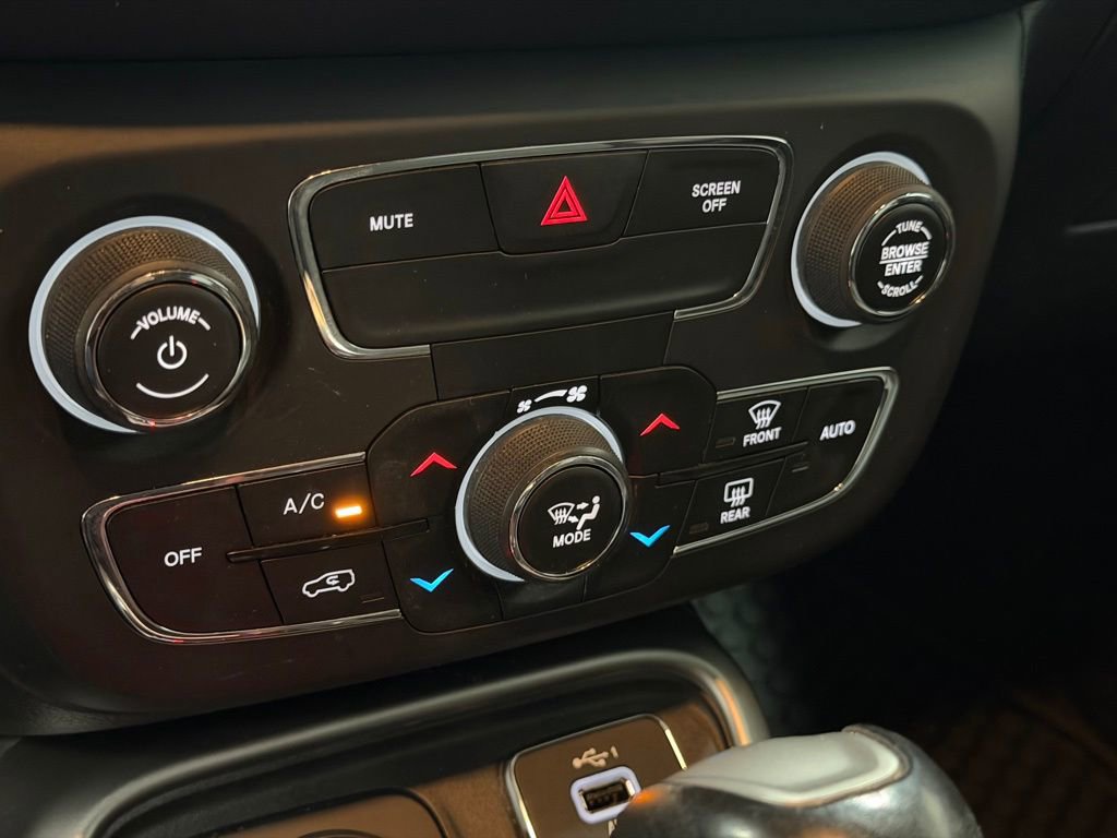 Used 2020 Jeep Compass Latitude w/ Cold Weather Group image 44