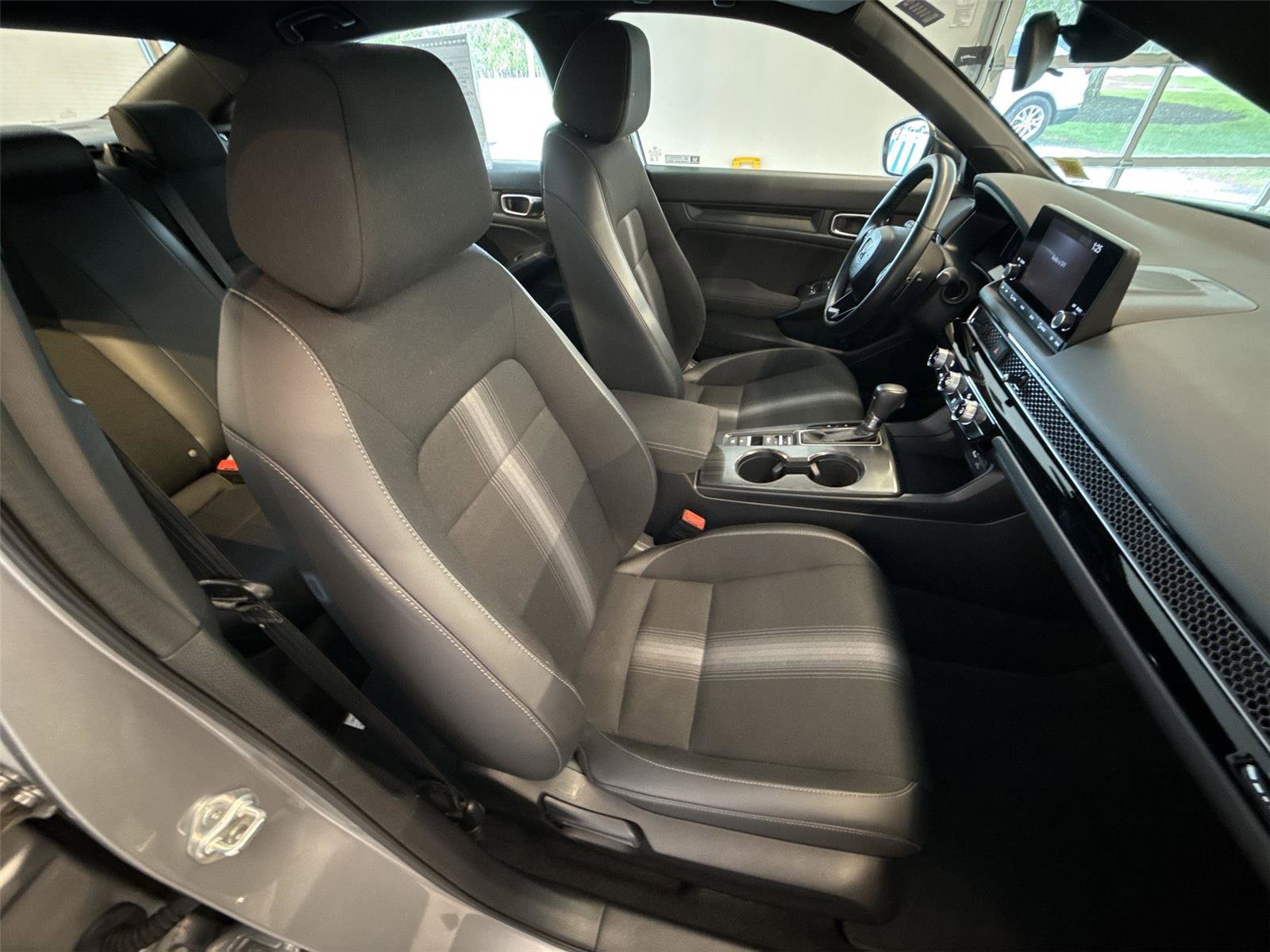 Used 2024 Honda Civic Sport image 25