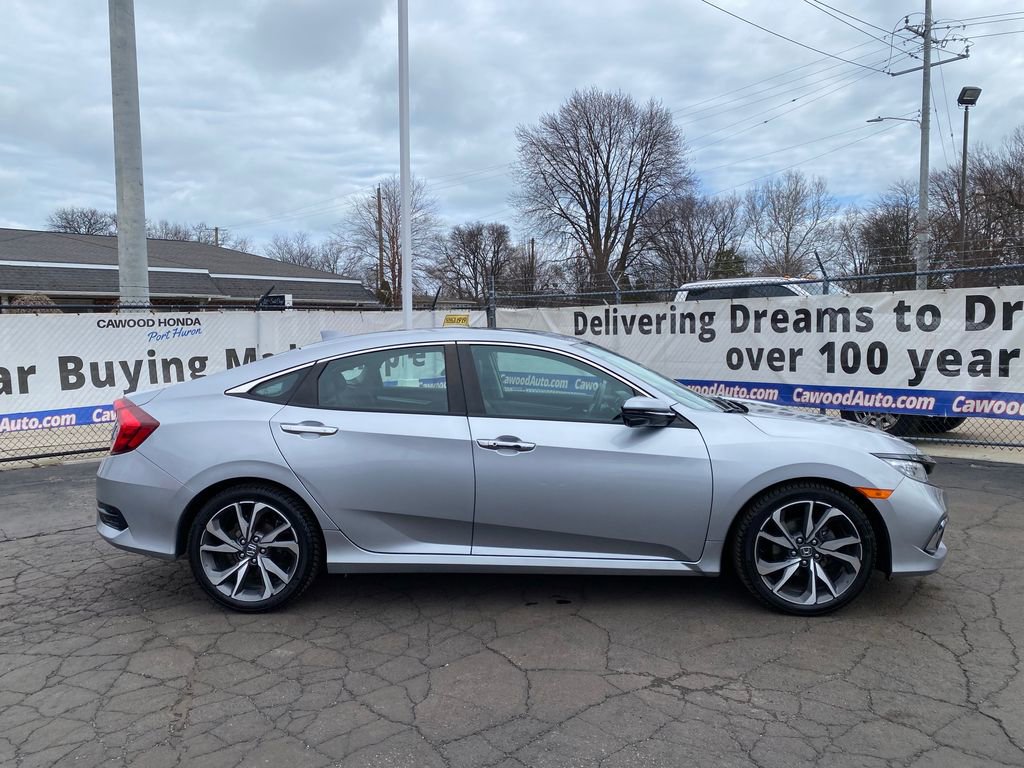 Used 2021 Honda Civic Touring image 2