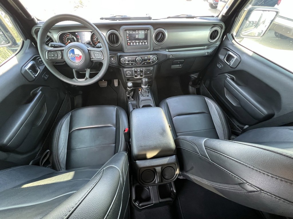 Used 2023 Jeep Gladiator Sport image 15