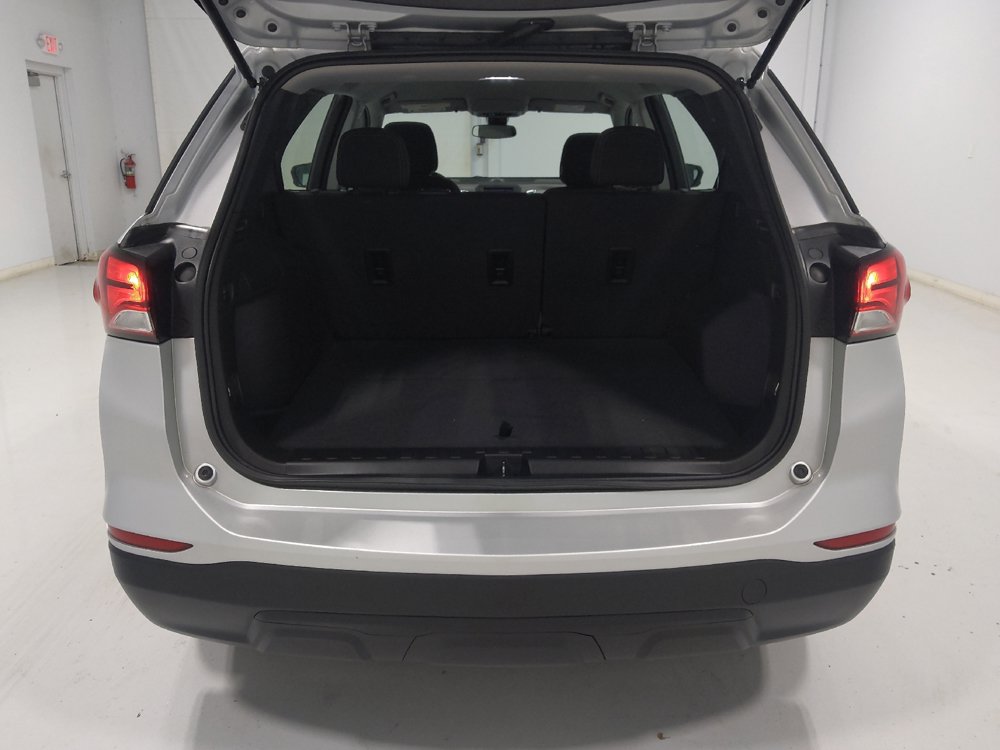 Used 2022 Chevrolet Equinox LS w/ LPO, Floor Liner Package AWD/4WD image 29