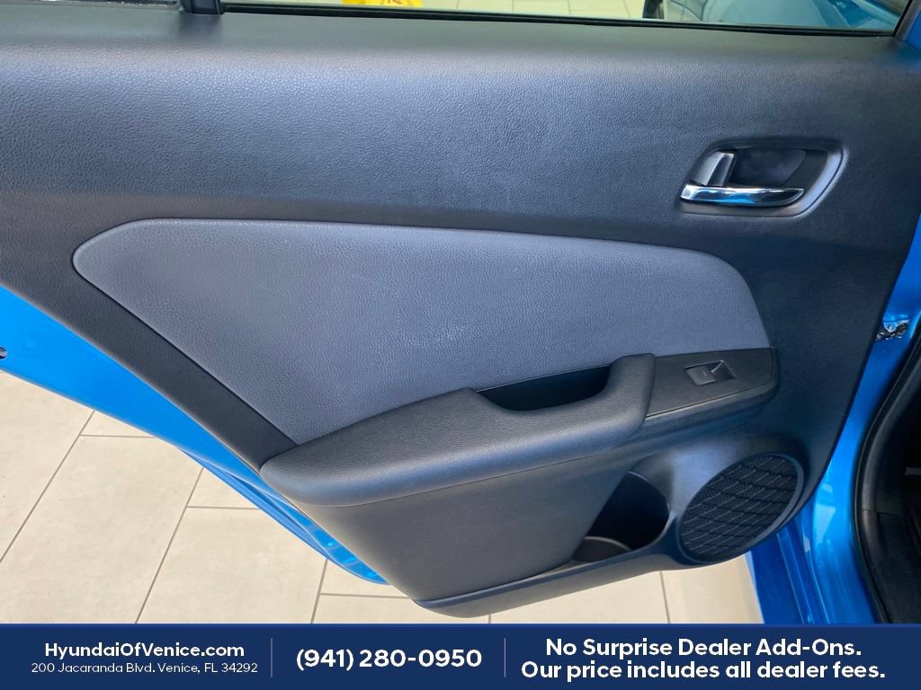Used 2022 Toyota Prius LE FWD image 50