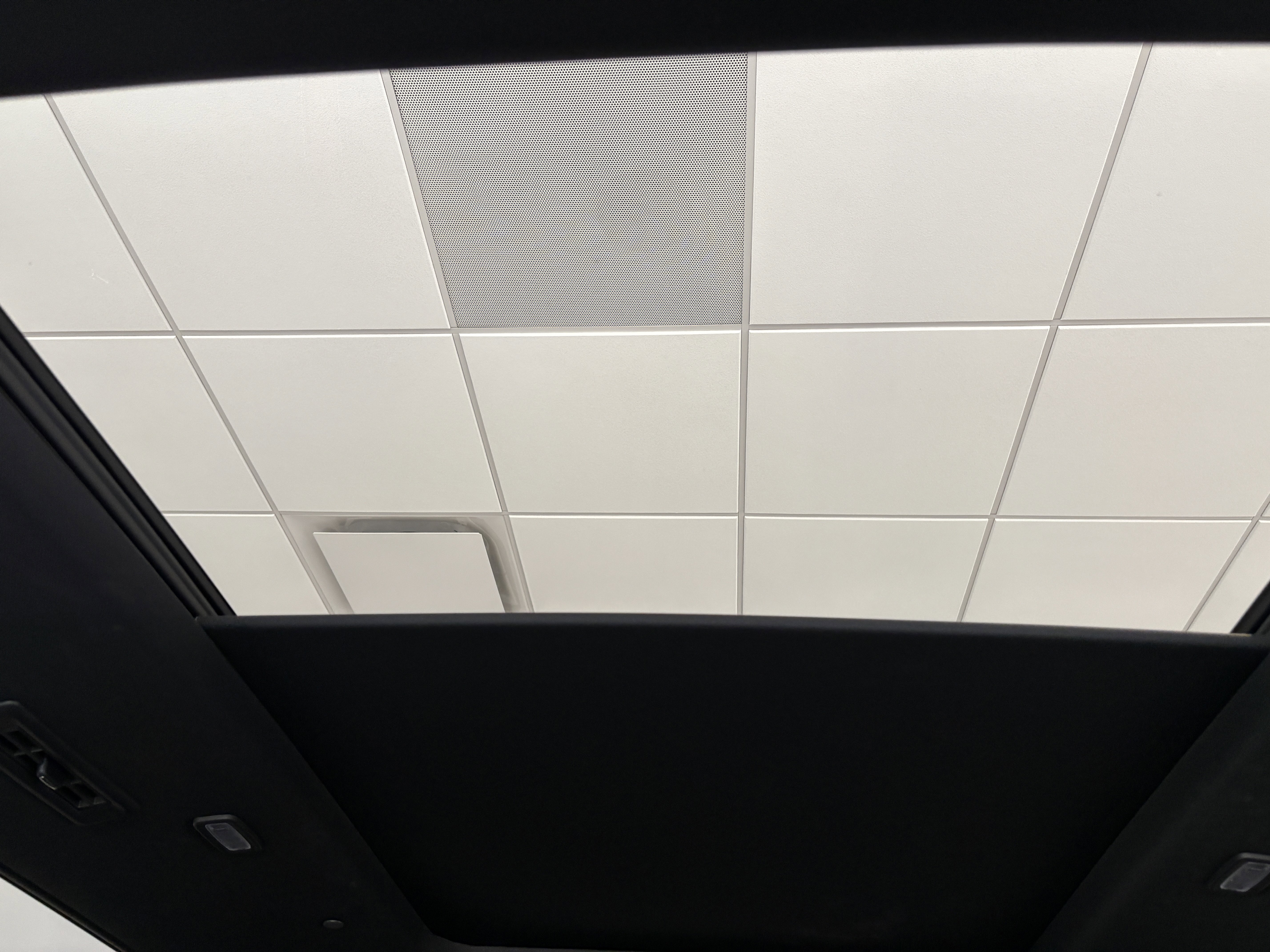 Used 2025 Chevrolet Traverse RS w/ LPO, Floor Liner Package image 19