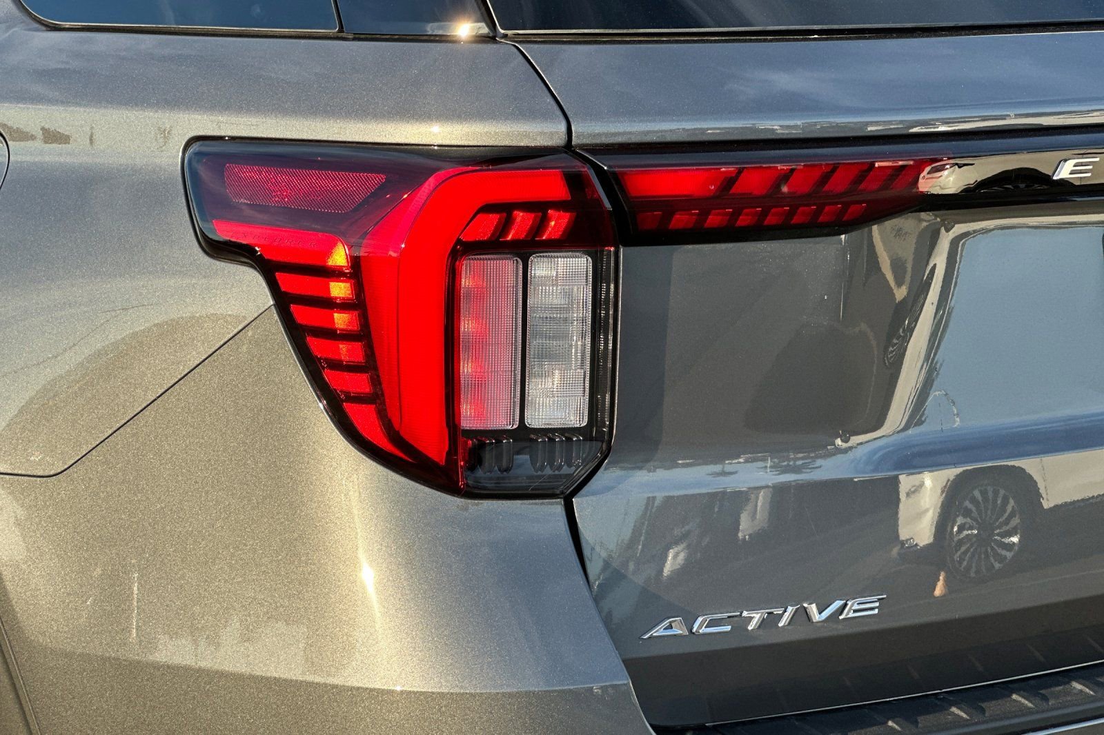 New 2026 Ford Explorer Active w/ Active Comfort Package image 27