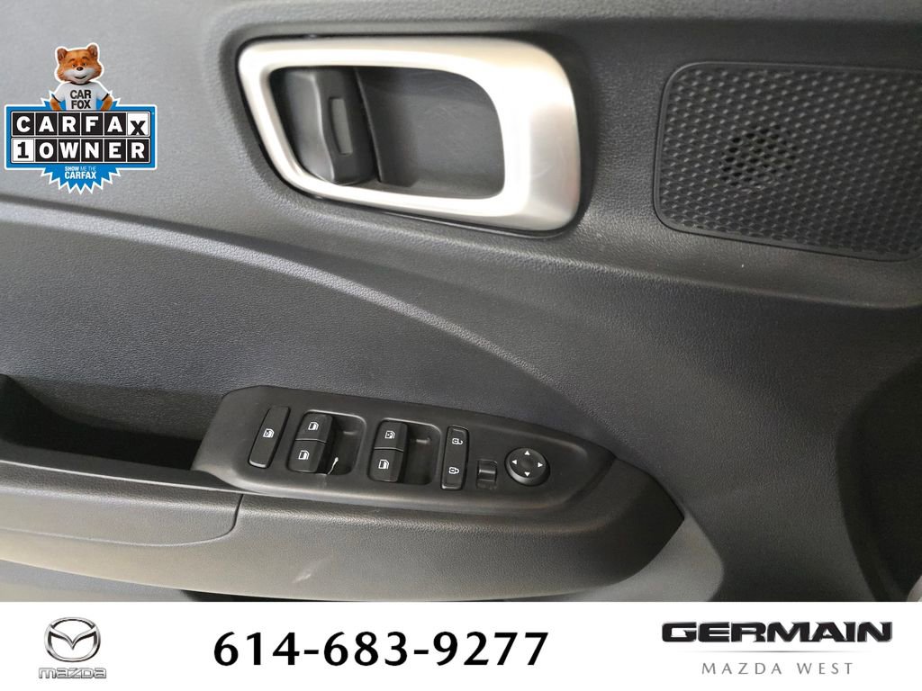 Used 2024 Hyundai Venue SEL FWD image 27