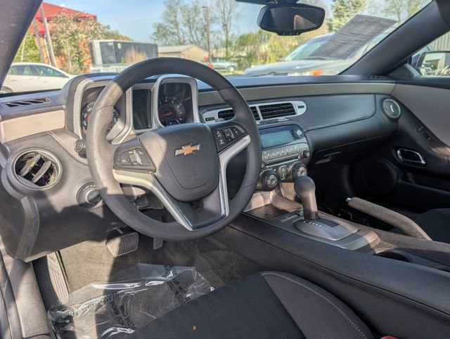 Used 2012 Chevrolet Camaro LS RWD image 8
