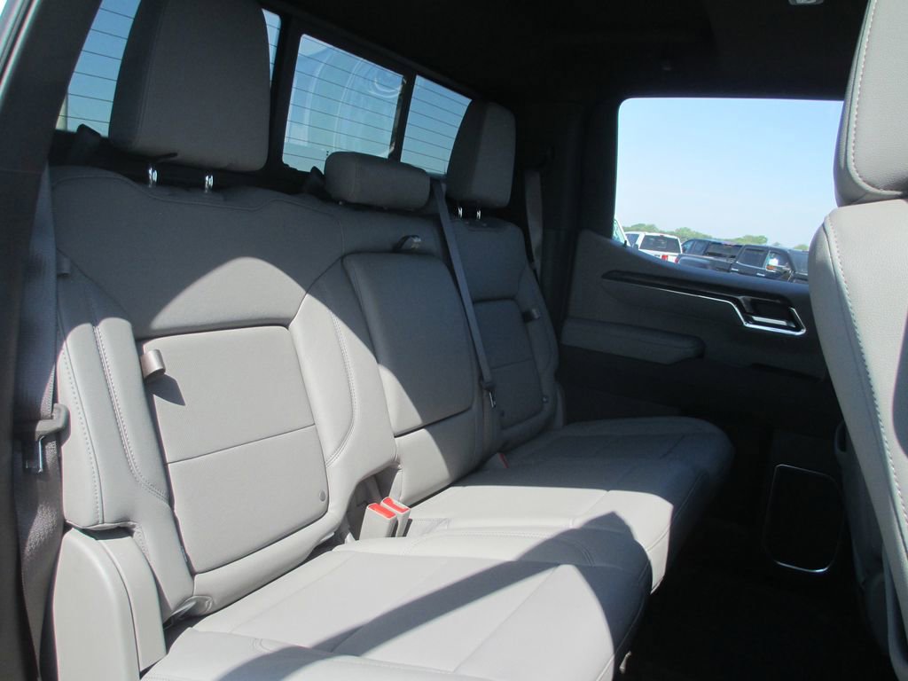 Used 2025 Chevrolet Silverado 1500 LTZ w/ LTZ Premium Package AWD/4WD image 26
