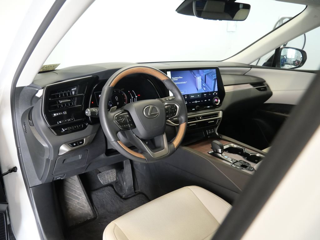 Used 2024 Lexus RX 350 Premium w/ Accessory Package (Z1) image 10