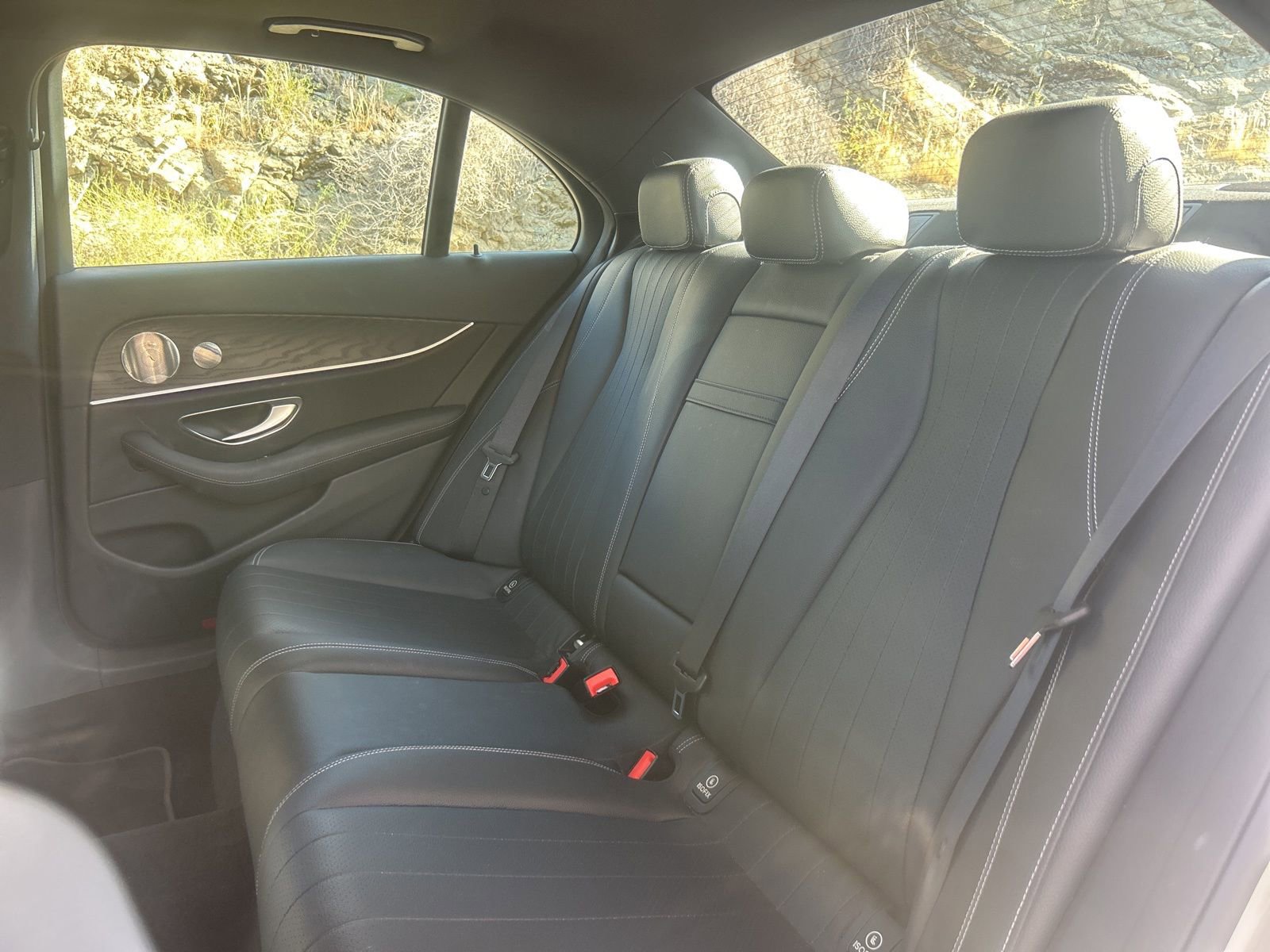 Used 2022 Mercedes-Benz E 350 Sedan image 10