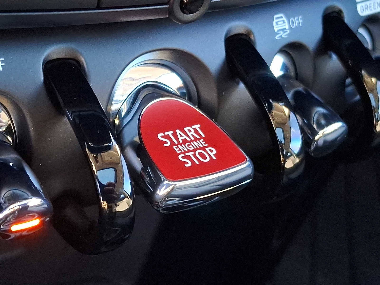 Certified 2024 MINI Cooper S image 18