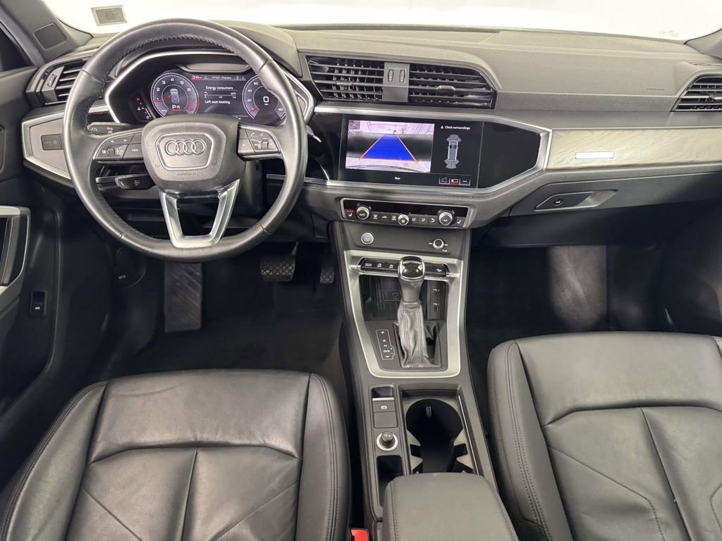 Used 2020 Audi Q3 2.0T Premium Plus w/ Premium Plus Package image 5
