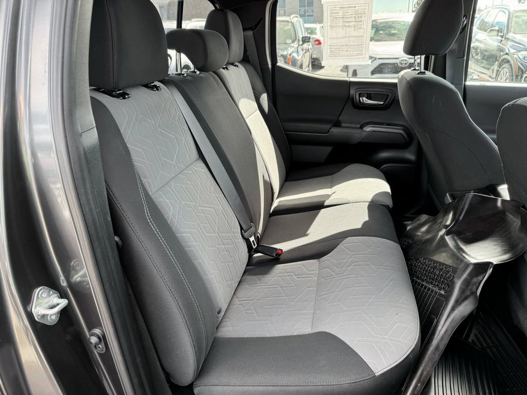 Used 2020 Toyota Tacoma TRD Off-Road image 27