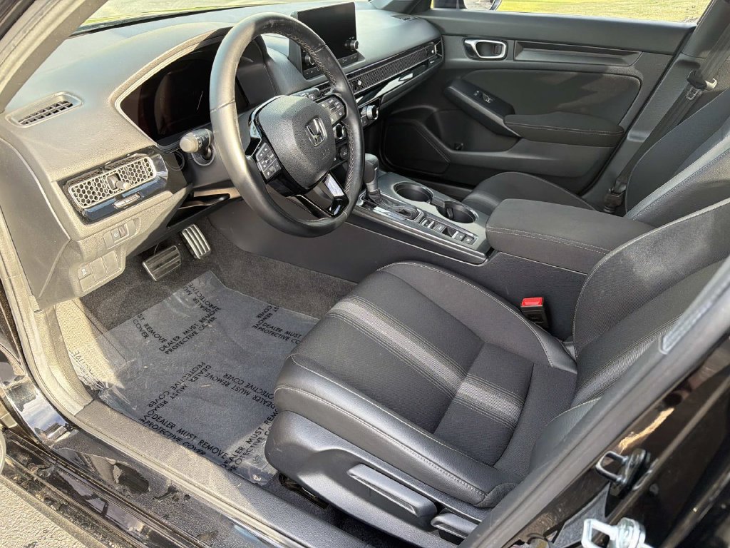 Used 2025 Honda Civic Sport image 10