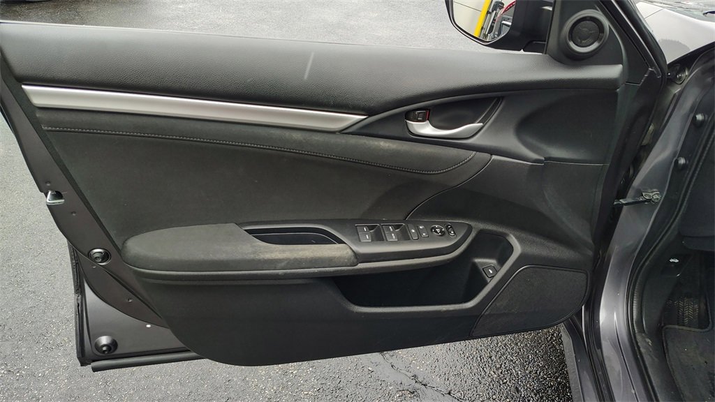 Used 2017 Honda Civic EX image 8
