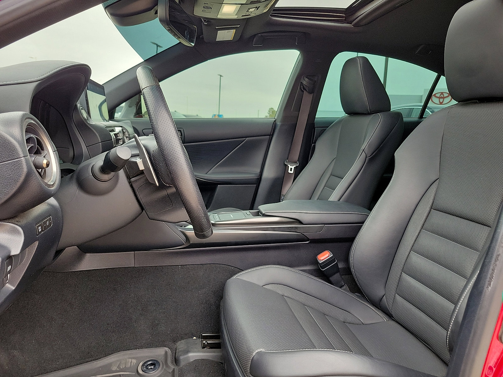 Used 2022 Lexus IS 350 F Sport w/ Dynamic Handling Package RWD image 12