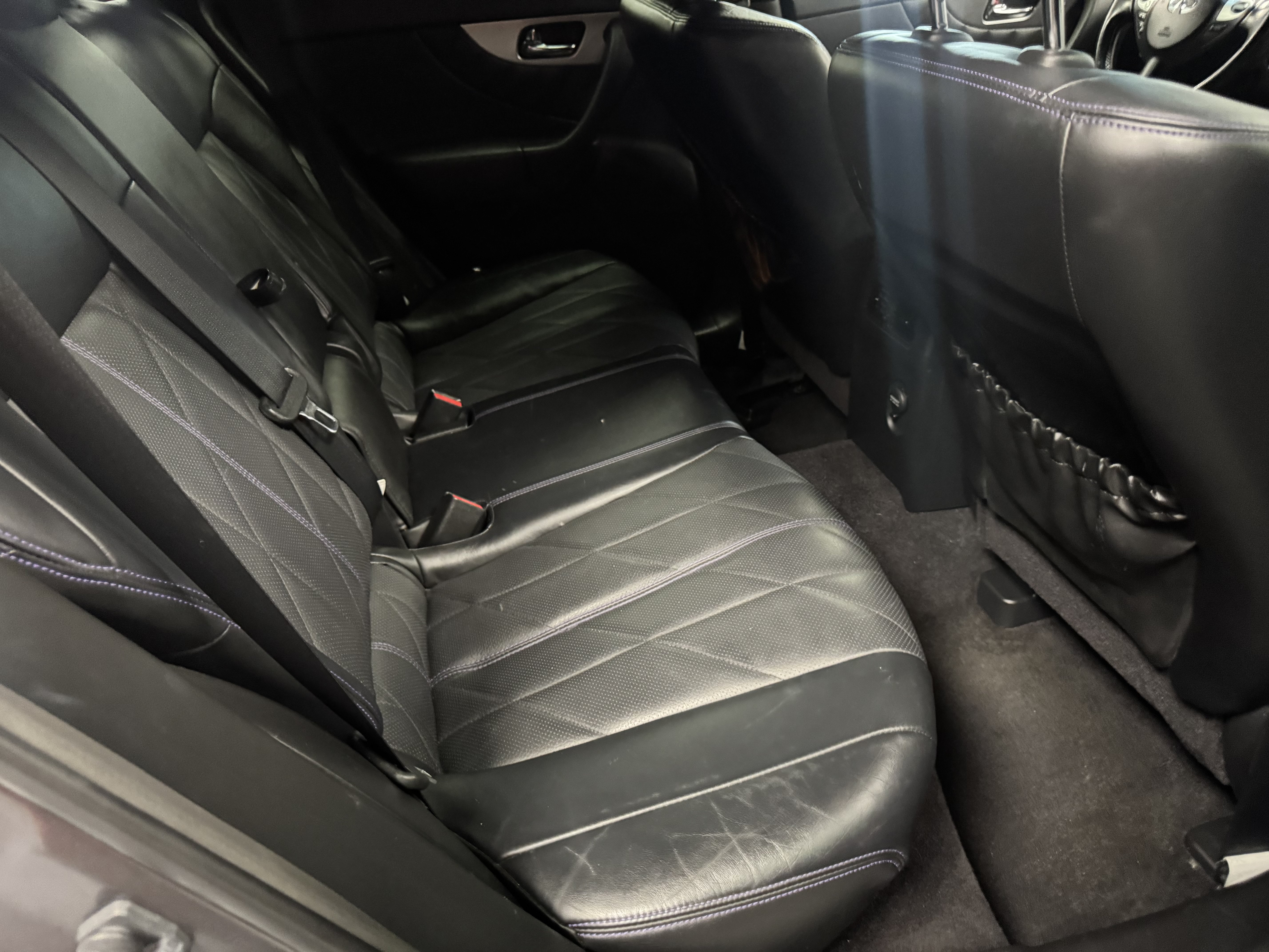 Used 2015 INFINITI QX70 2WD w/ Premium Package image 18