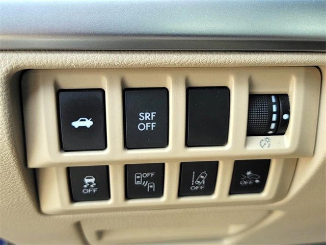 Used 2016 Subaru Legacy 2.5i Limited image 29