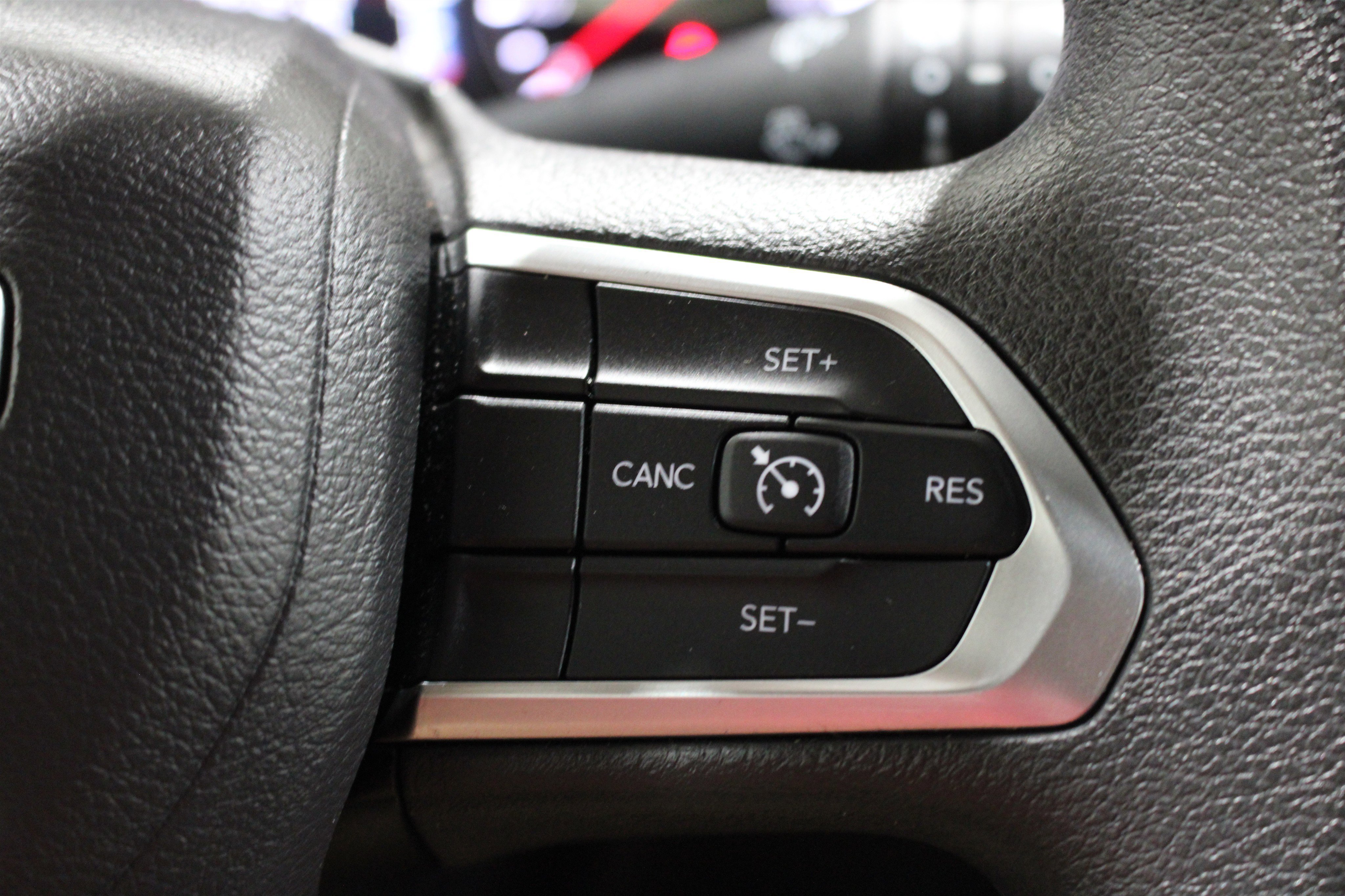 Used 2024 Jeep Compass Sport image 11