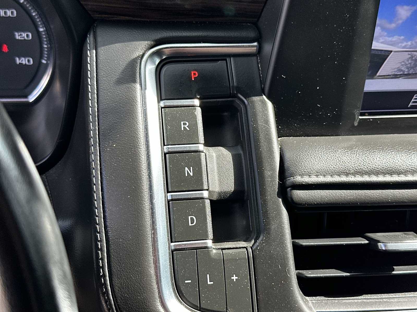 Certified 2023 Chevrolet Tahoe LS RWD image 23