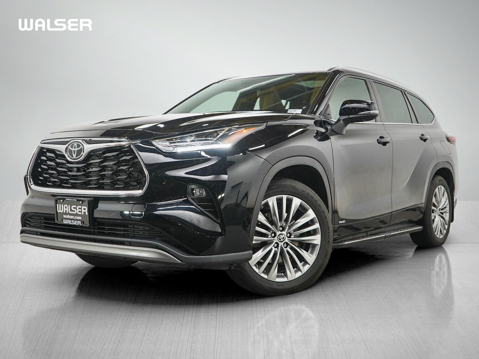 Used 2025 Toyota Highlander Platinum