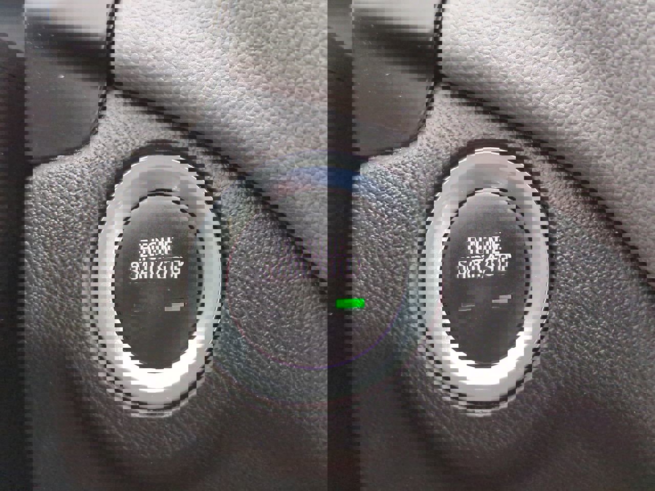 Used 2021 Chevrolet Equinox LT image 24