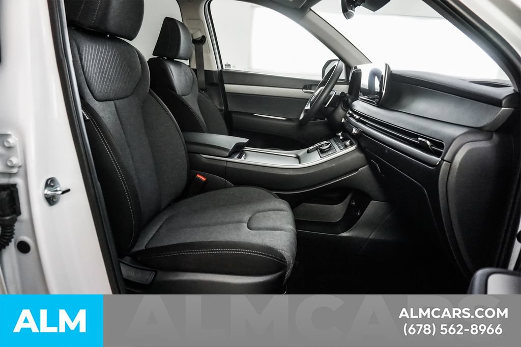 Used 2025 Hyundai Palisade SE FWD image 19