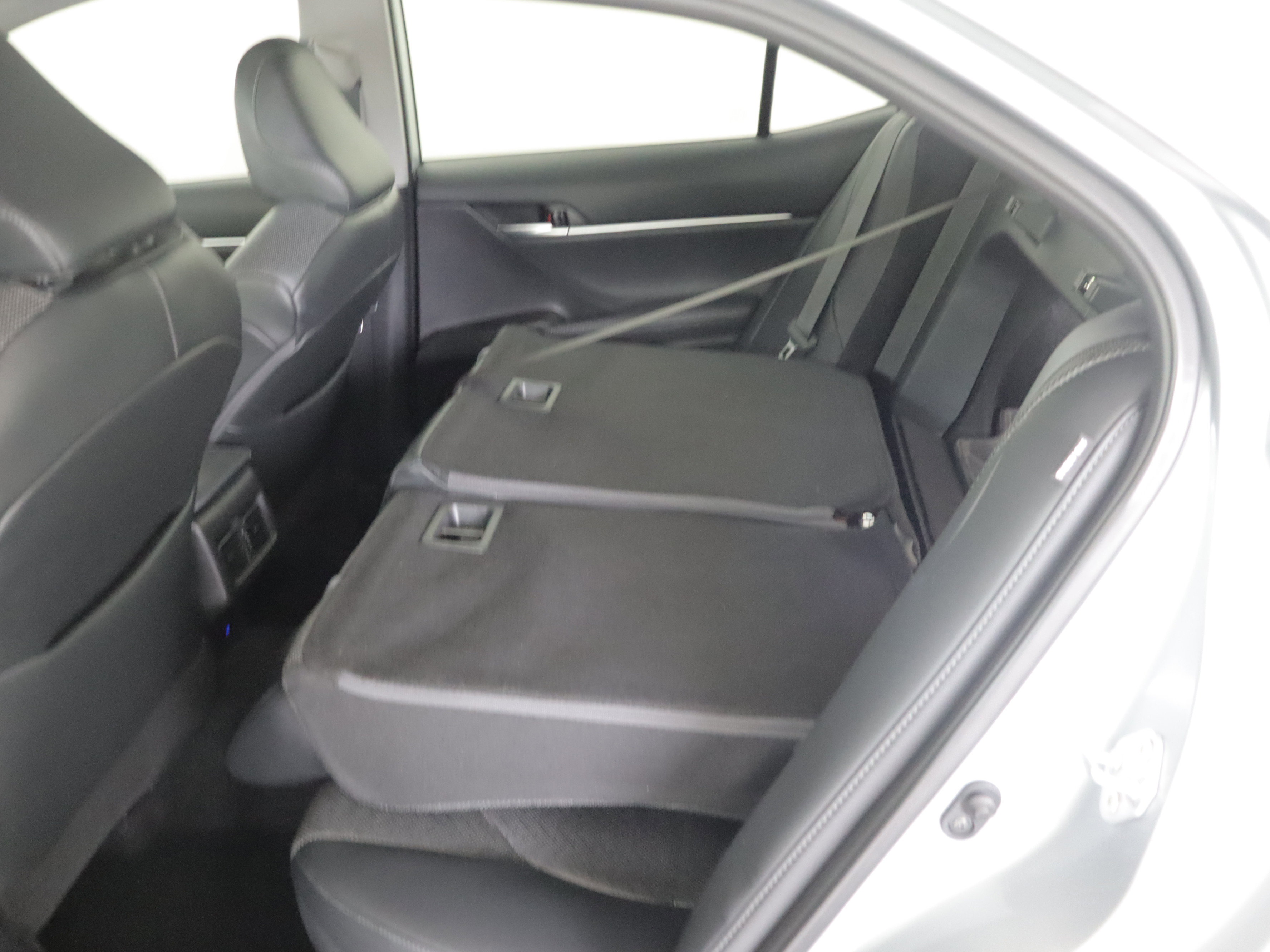 Used 2023 Toyota Camry XLE w/ Navigation Package AWD/4WD image 23