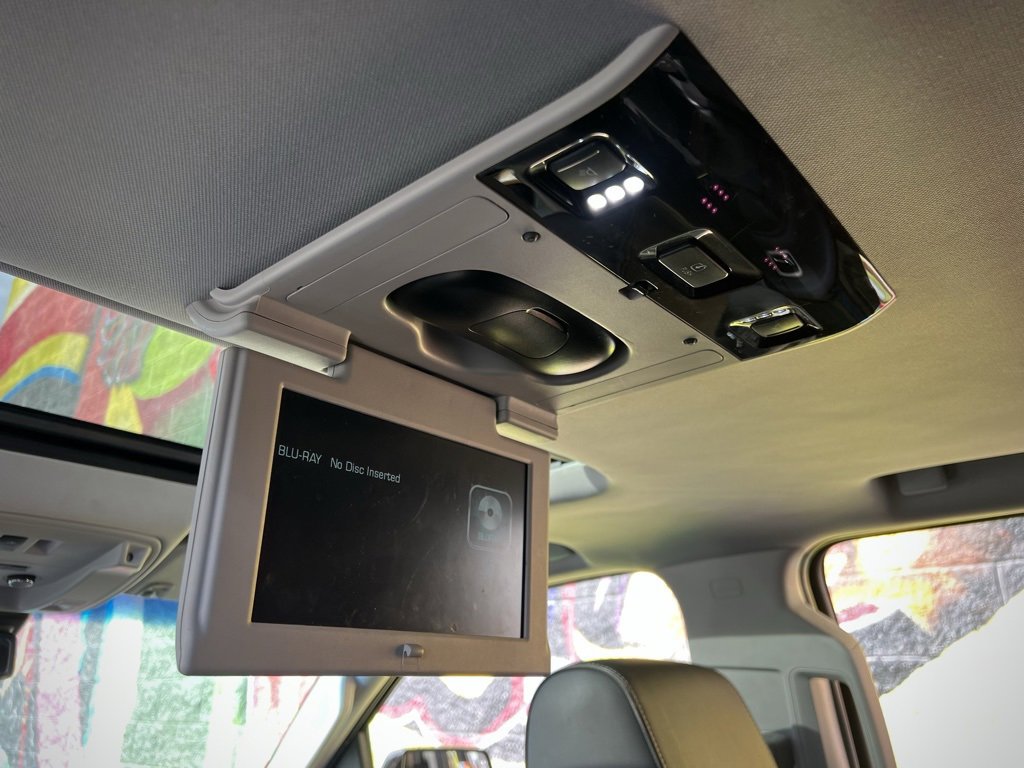 Used 2019 GMC Yukon Denali w/ Denali Ultimate Package image 19