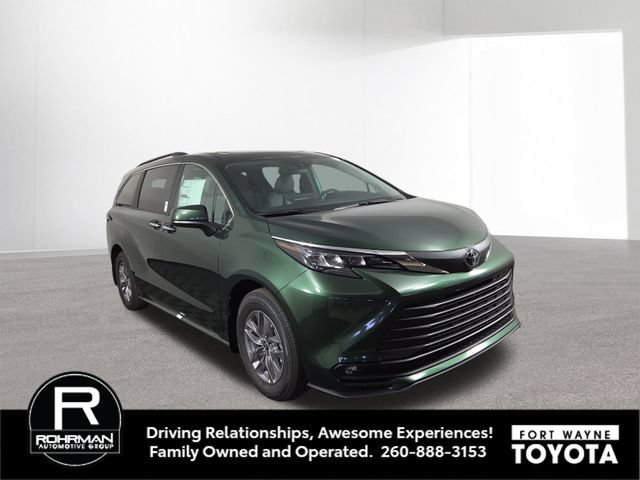 New 2026 Toyota Sienna XLE FWD image 4
