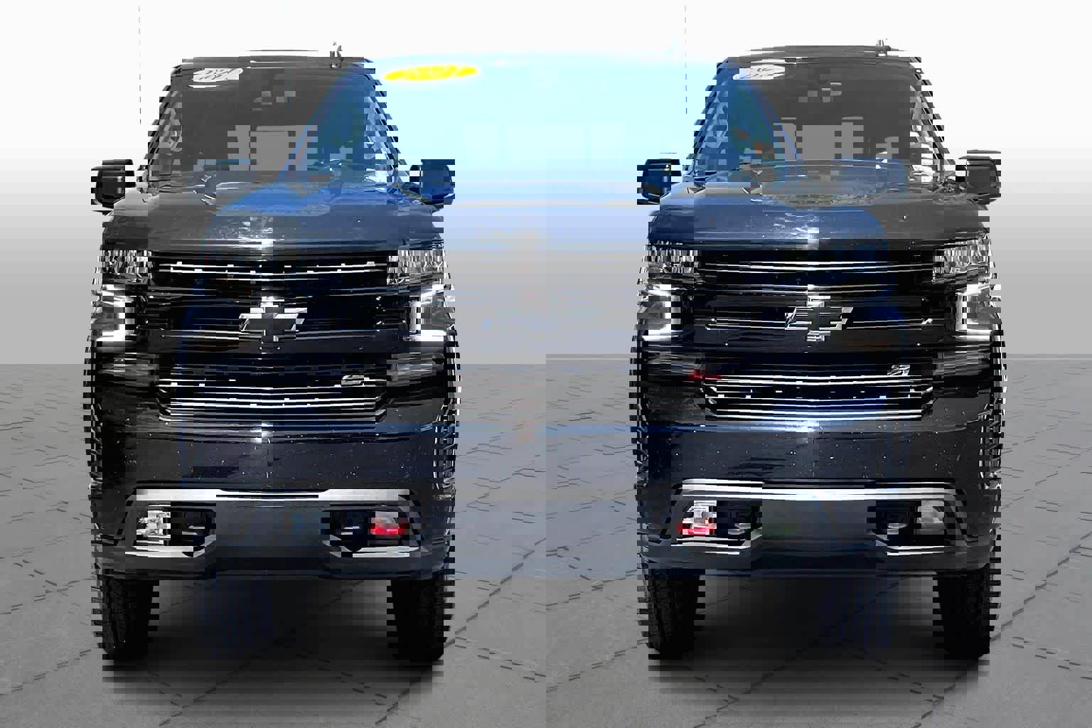 Used 2021 Chevrolet Silverado 1500 LT Trail Boss w/ Convenience Package II image 4