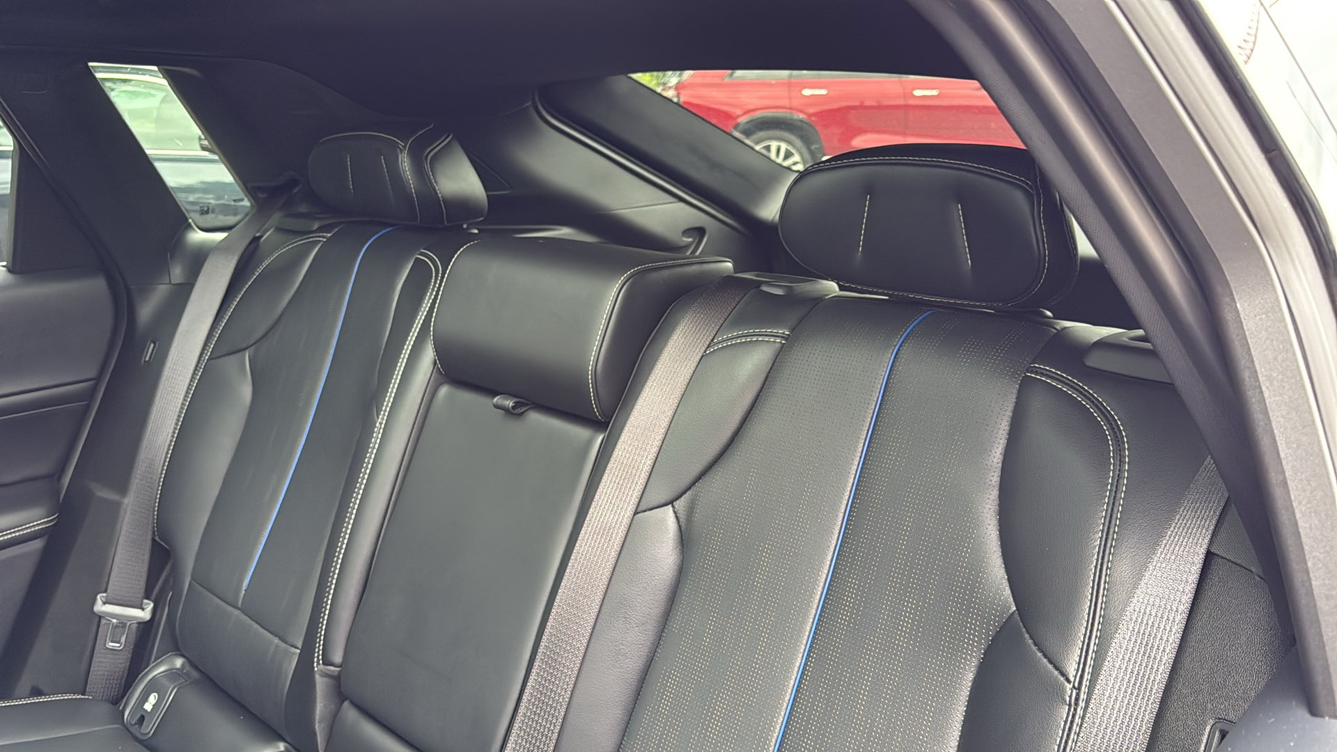 Certified 2025 Cadillac Lyriq Luxury w/ LPO, Floor Liner Package AWD/4WD image 28