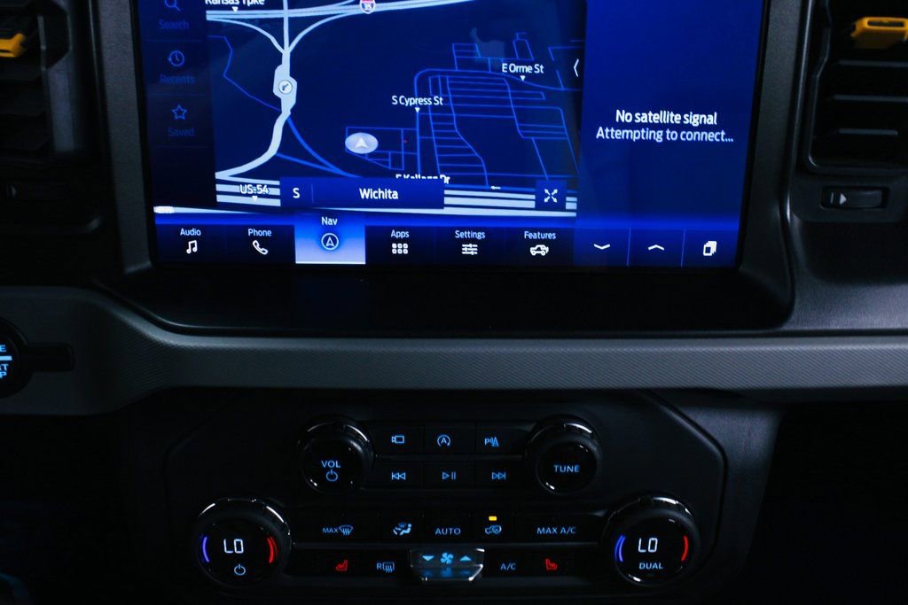 Used 2023 Ford Bronco Badlands image 17