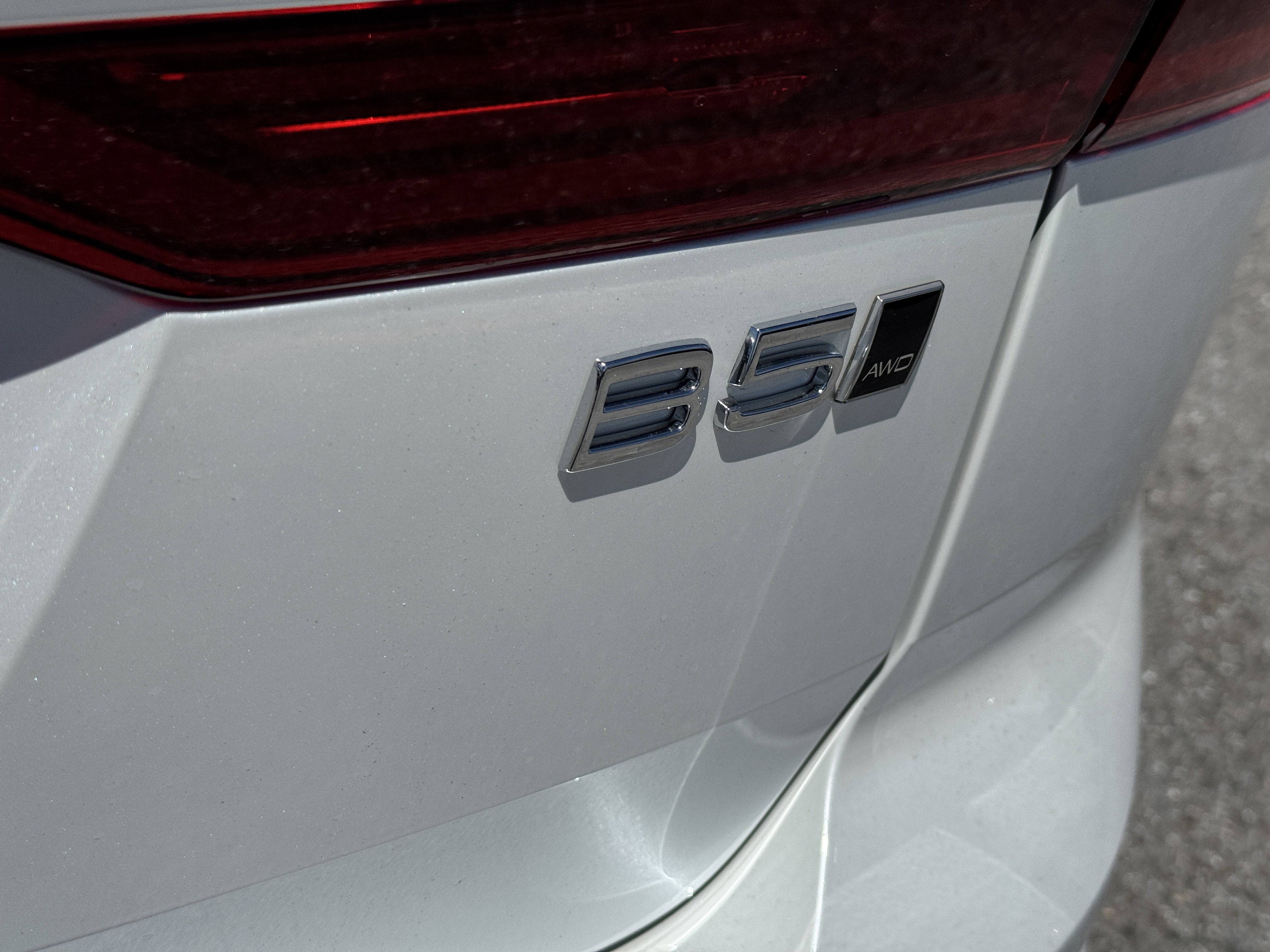 New 2026 Volvo XC60 B5 Ultra w/ Protection Package image 10