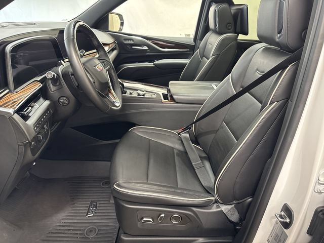 Certified 2024 Cadillac Escalade Premium Luxury w/ Performance Package AWD/4WD image 10