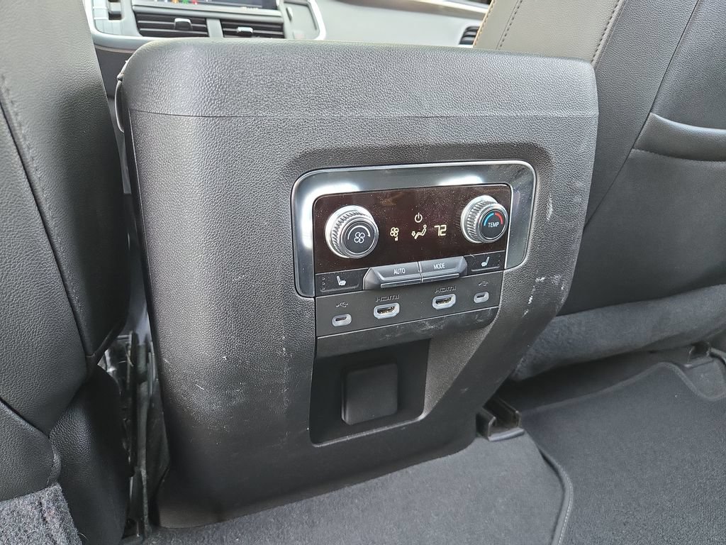 Used 2021 GMC Yukon AT4 w/ AT4 Premium Package AWD/4WD image 32