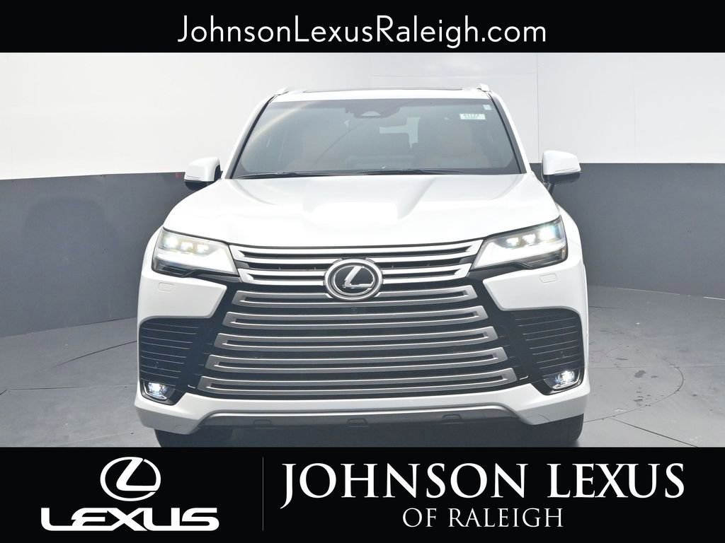 New 2026 Lexus LX 700h Luxury image 4