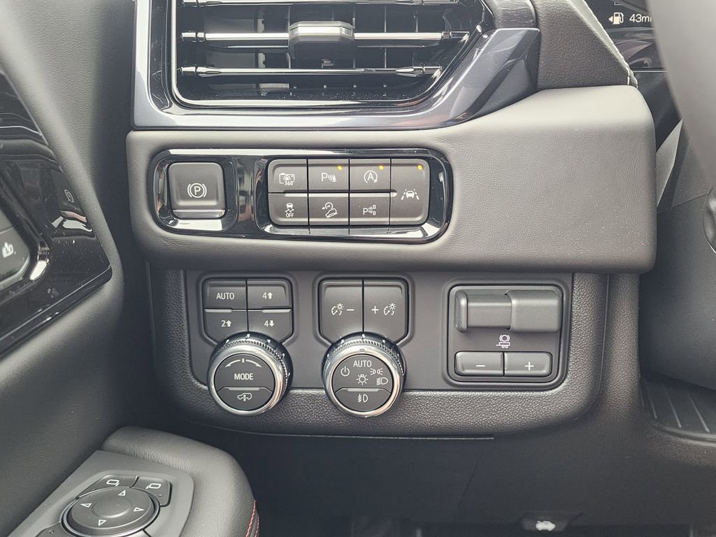 New 2026 GMC Yukon AT4 Ultimate AWD/4WD image 19